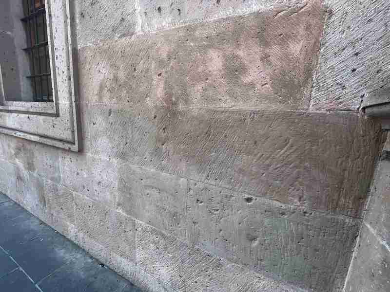 Cantería de edificios emblemáticos está al 100 por ciento protegida de daños por pintas