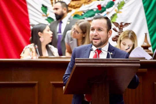 Diputada Adriana Hernández busca mayores sanciones para la violencia familiar