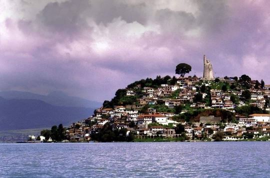 Anuncia Turismo Federal embellecimiento de Janitzio