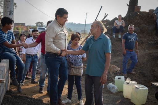 Colaboración vecinal propicia beneficios colectivos: Nacho Campos
