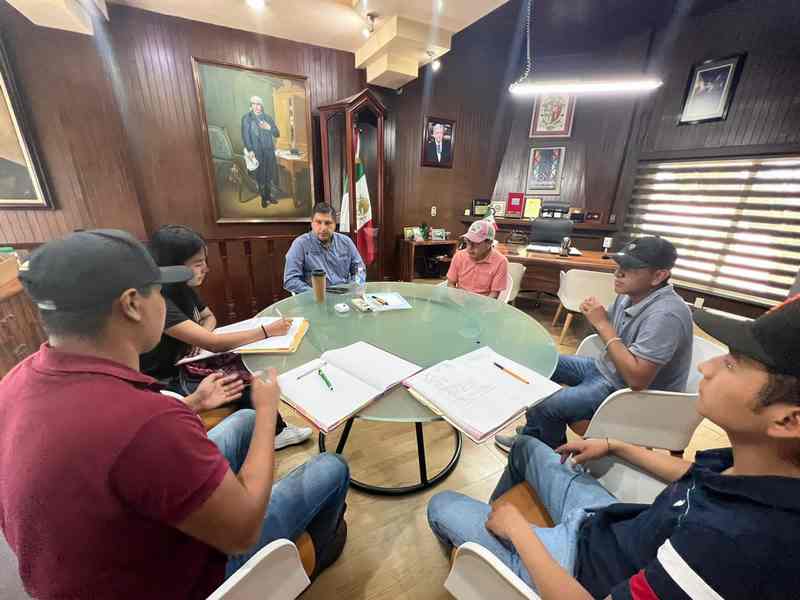 Nacho Campos sigue impulsando el trabajo comunitario