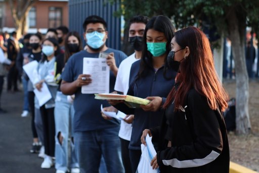 Lápiz, goma suave y calculadora básica, artículos permitidos para el examen de ingreso a la UMSNH