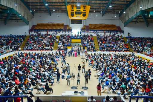 De manera exitosa se realiza el examen para las carreras del área Económico Administrativa