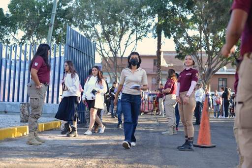 Futuros profesionistas del área de las Ciencias Biológico Agropecuarias listos para presentar su examen