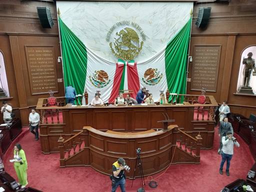 ¡Al fin! Acuden diputados a cumplir su deber; hay quórum