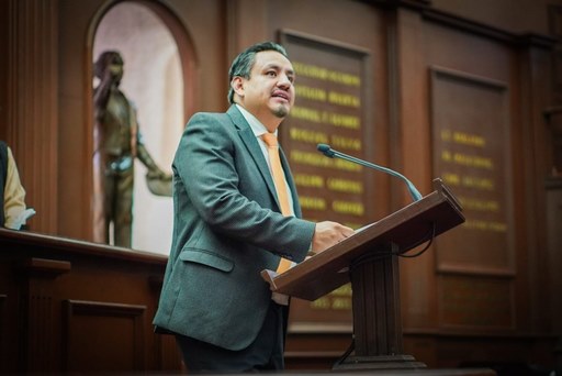 Escuelas deben adoptar medidas que prevengan el acoso: Víctor Manríquez