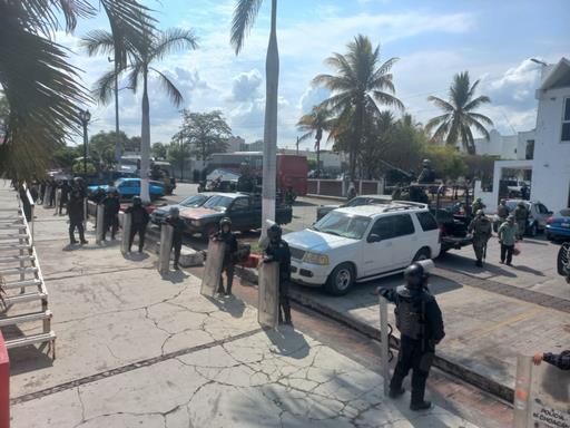 Operativo en Múgica y Gabriel Zamora; inspecciona Sedena a policías municipales