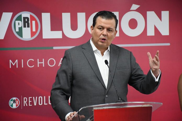 No abandonen a los habitantes de Tierra Caliente, pide Memo Valencia