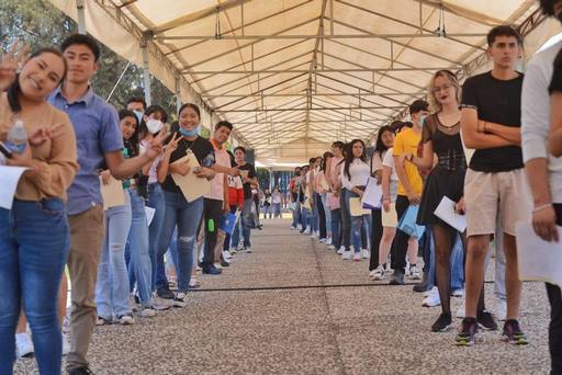 Futuros profesionistas del área Económico Administrativas presentarán examen de ingreso a la UMSNH
