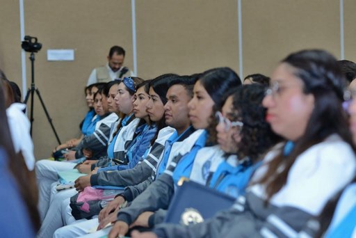 Egresados y egresadas de la UMSNH, pilar fundamental de las instituciones de Salud: Fonseca