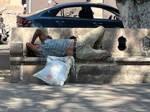 Apoya DIF municipal a personas en situación de calle para una mejor vida