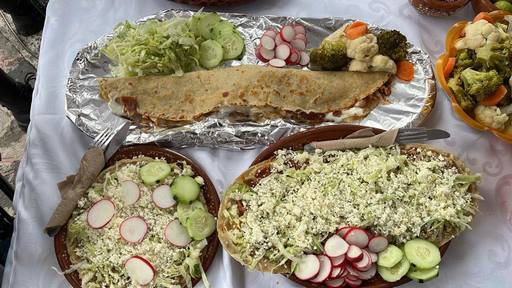 Gran éxito 4º Festival de la Megaquesadilla y la Barbacoa en Plaza San Juan