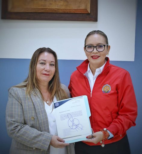 Asume Ana Delia Quintero la Contraloría de la UMSNH