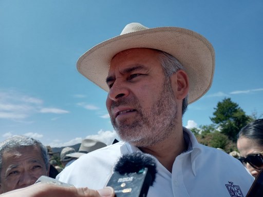 Concesionaria tiene que meter acelerador en ampliación en la Siglo XXI: Bedolla