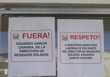 Se manifiestan trabajadores de limpia y acusan a director de Residuos Sólidos de acoso laboral