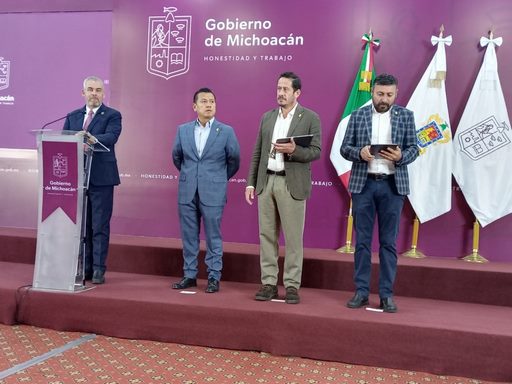 Extorsión, línea de investigación tras ataques a camiones del transporte público: Bedolla