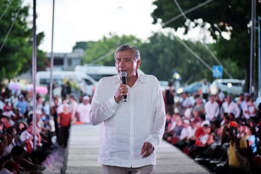 Regresa Adán Augusto López a Michoacán; visitará 3 ciudades