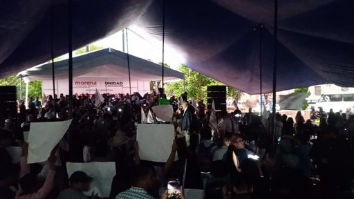 Fracasa Asamblea Informativa de Adán Augusto López en Morelia; culpa a la lluvia