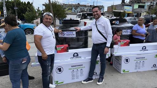 Llegan apoyos a colonias con calentadores solares a bajo costo