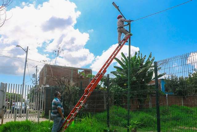 Gobierno de Nacho Campos brinda seguridad a estudiantes y vecinos