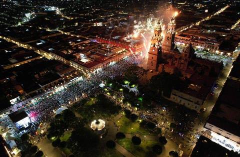 Anuncia Gobierno Municipal encendido de Catedral con temática de Barbie para este verano
