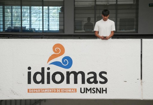 Todo el alumnado de las licenciaturas nicolaitas contará con un 30 por ciento de descuento para estudiar Idiomas en la UMSNH