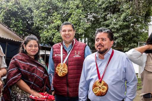 Nacho Campos sigue impulsando la educación