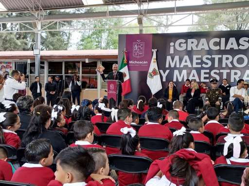 Arranca el ciclo escolar 2023-2024; distribuye Michoacán la totalidad de los libros de texto gratuito