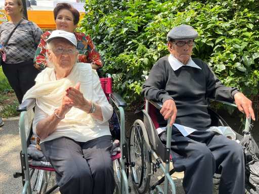 Protege y atiende DIF municipal a adultos mayores en su Estancia y Asilo