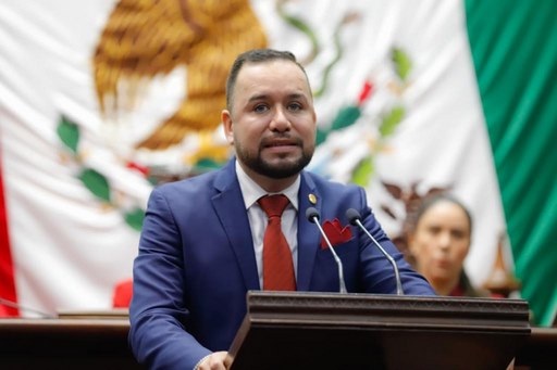 Hay que legislar en temas trascendentales que beneficien a Michoacán: Reyes Galindo