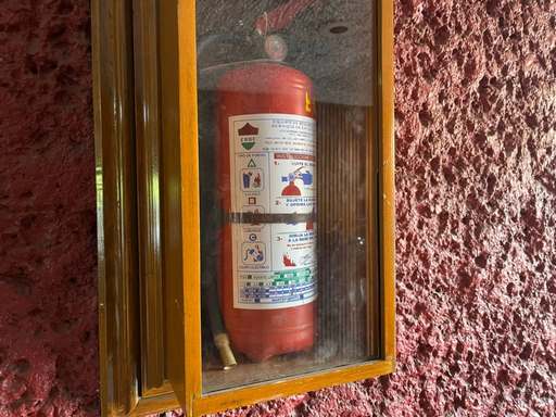 Cambiarán e instalarán extintores en los siete mercados municipales para evitar contingencias