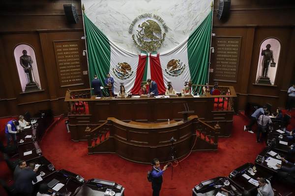 El viernes, cierre de convocatoria para aspirantes a recibir la Presea “Constitución de 1814”