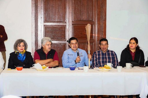 Reconoce Nacho Campos labor de barrenderos