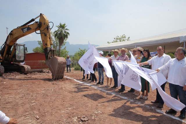Arranca Bedolla construcción del Centro Comunitario de Salud Mental y Adicciones de Huetamo
