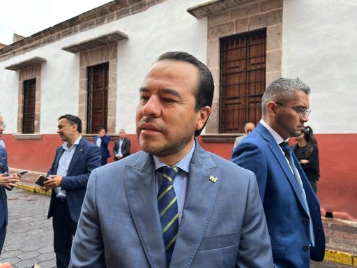 Retiran a acumuladores de basura en diferentes puntos de la ciudad