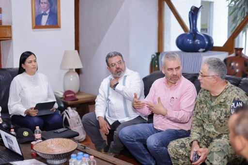 Revisan Bedolla y funcionarios federales daños por lluvias y obras educativas pendientes en la Costa