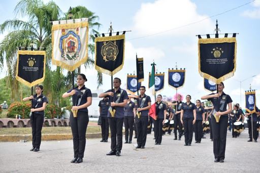 UMSNH se lleva los aplausos en el tradicional desfile de Apatzingán