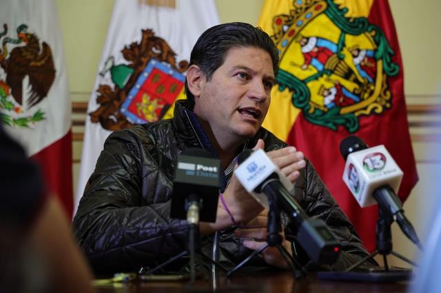 Ojalá que la política no doblegue a la Universidad Michoacana: Alfonso Martínez