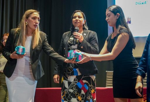 UMSNH promueve el derecho a la menstruación digna; realizan conversatorio