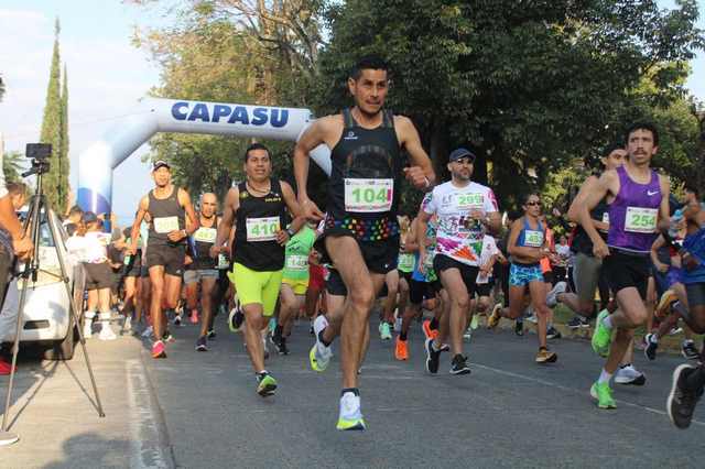 Un éxito, la carrera atlética por el 490 aniversario de Uruapan