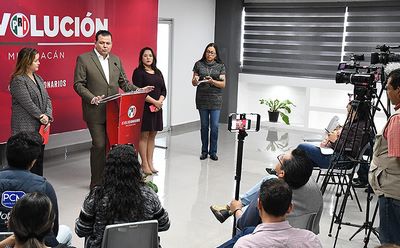 PRI abierto a que externos se capaciten en sus documentos básicos; participaron 400 actores en curso: Guillermo Valencia