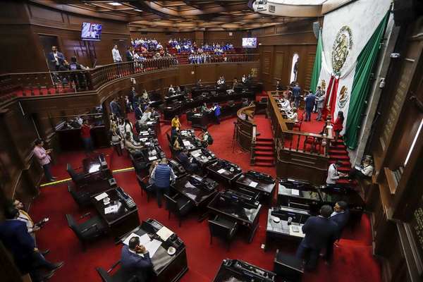 Autoriza Congreso contratación de créditos a municipios de Lagunillas y Tuzantla