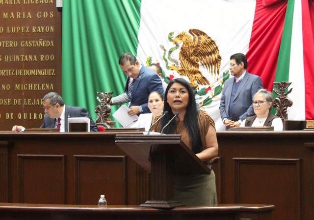 Llama Brenda Fraga a cumplir con derecho a lactarios institucionales en los 3 poderes