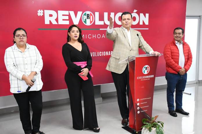 Diputados panistas le deben explicación a 66 mil priistas que votaron por ellos: Memo Valencia