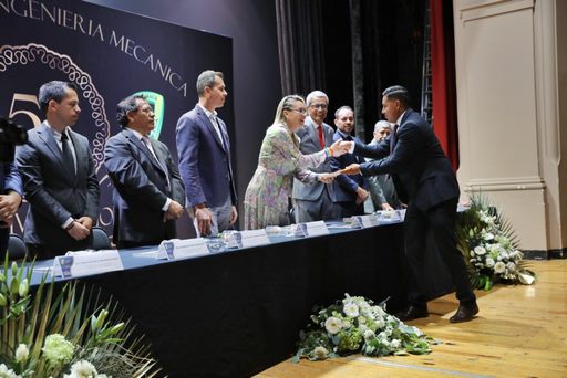 Estamos haciendo equipo a favor de la UMSNH: Rectora