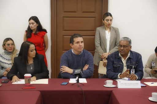 Atienden diputados planteamiento gremial de la CNTE Sección XVIII