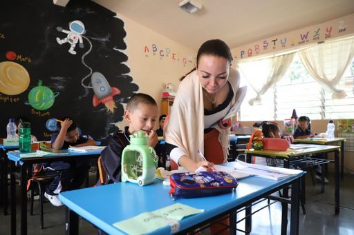 Michoacán cierra 2023 con pagos puntuales y completos a docentes