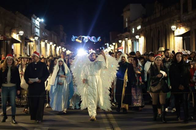 Disfrutan morelianos de Macroposada que ofreció el ayuntamiento y la arquidiócesis