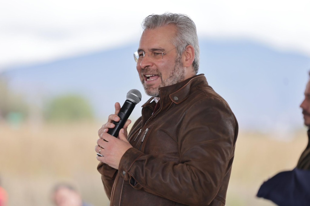 Más de 5 mil mdp se invertirán este año para obra pública: Bedolla