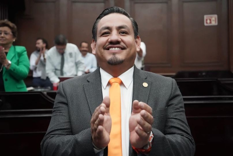 Banalidad y excesos deben desterrarse de la tarea pública: Víctor Manríquez